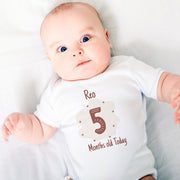 Personalised Monthly Milestone Baby Bodysuit | Custom Name Babygrow 1-12 Months | Photo Prop Gift