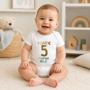 Prénom de dinosaure Alphabet jalon mensuel, body personnalisé pour bébé avec nom de dinosaure alphabet, cadeaux personnalisés dinosaures